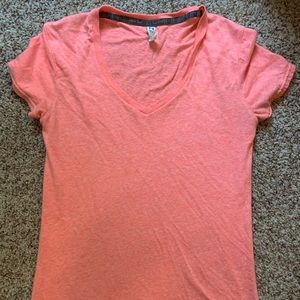 Small under armour cotton t shirt